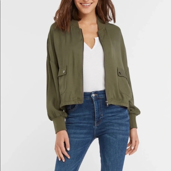 ✨3/$20 NWT Jack by BB Dakota light bomber jacket - Picture 3 of 7